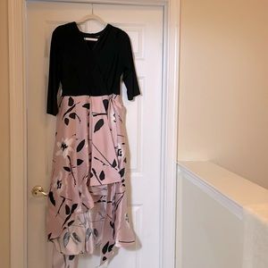 New Macys Size 16 beautifully worn. Reasonable offer accepted